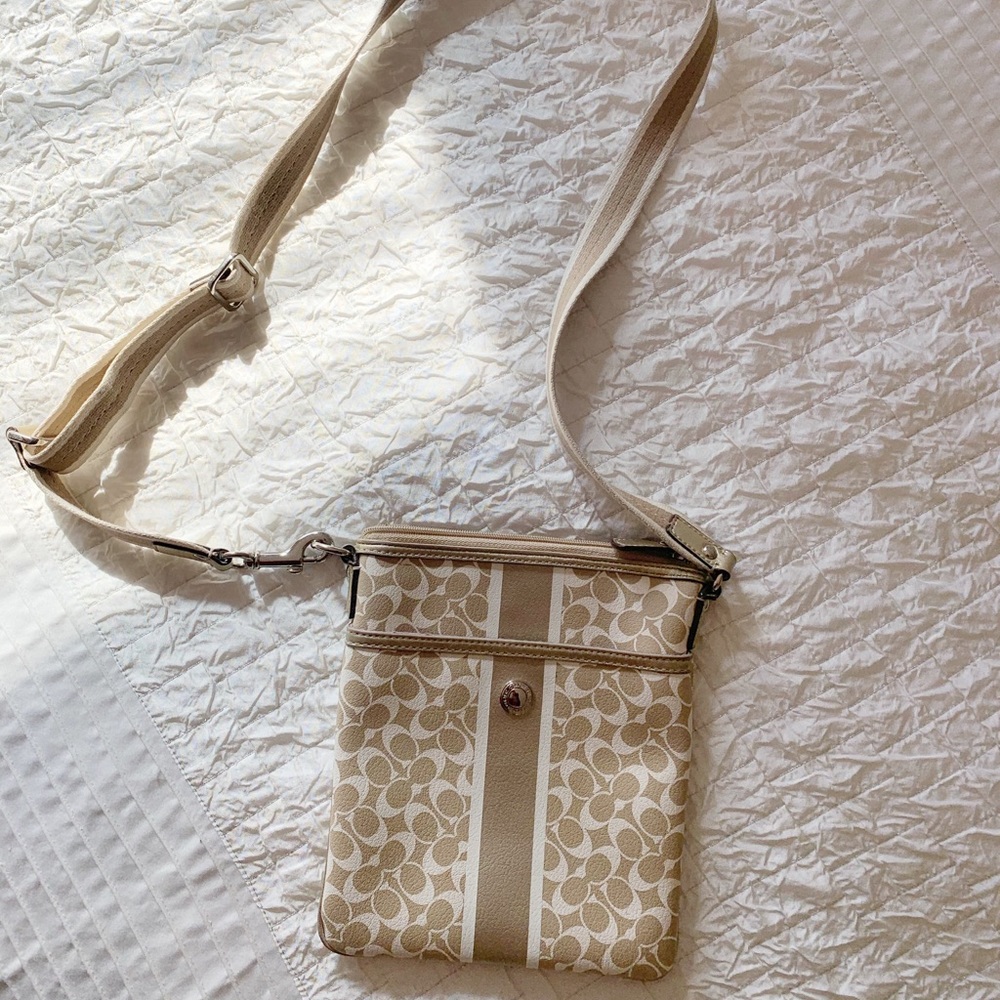 Coach Messenger bag